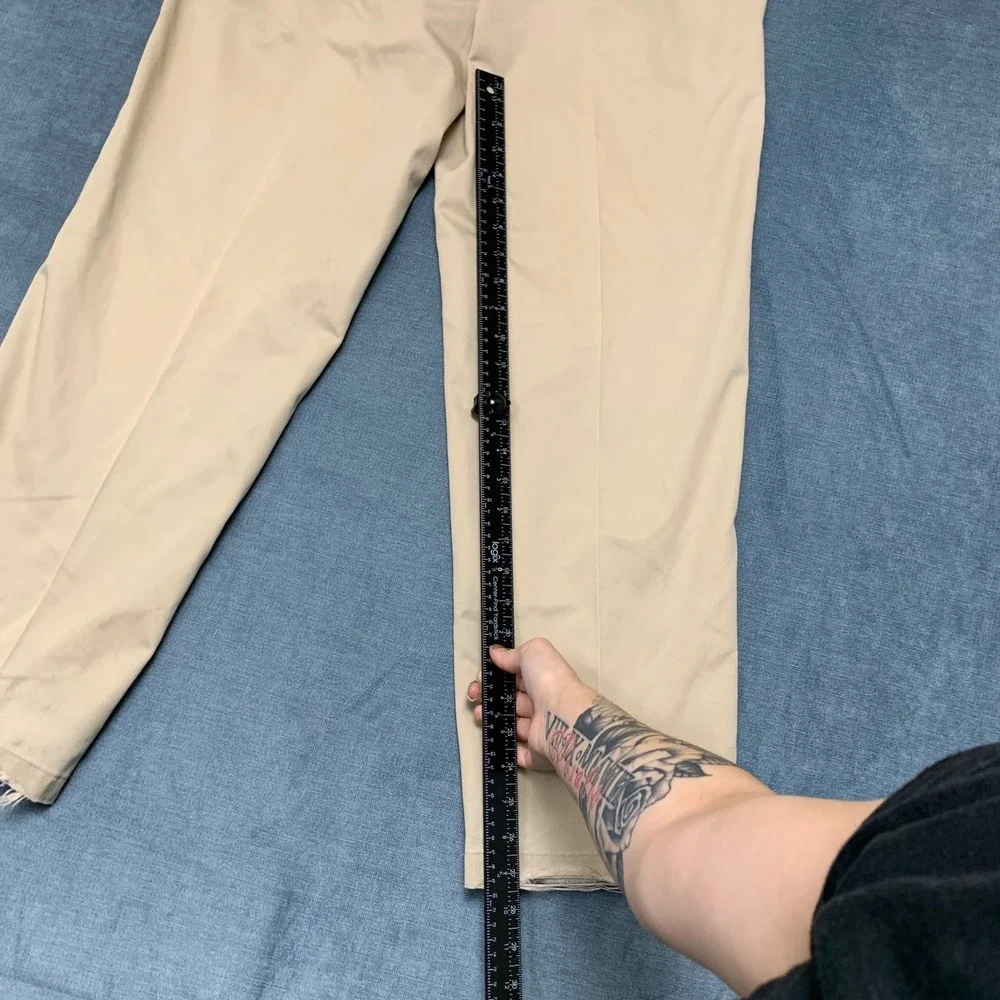 Haggar Chino Pants Mens 34x29 Khaki Relaxed Select No Iron Cotton Straight Leg